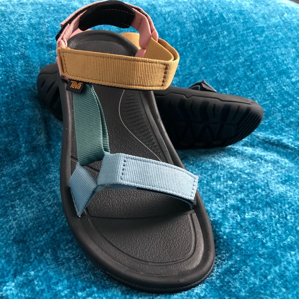 Teva Hurricane XLT 2 Sandal Multi New Size 7 Women’s